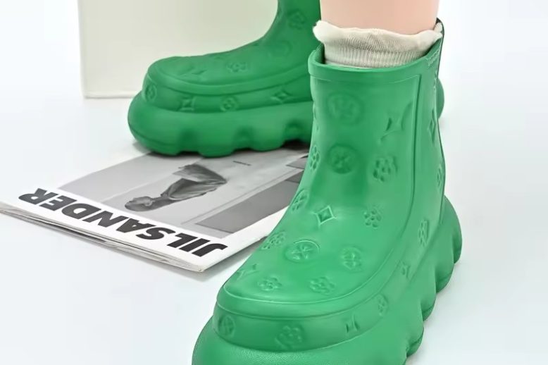 Adult Rain Boots (2)