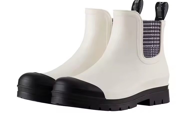 Adult Rain Boots (2)