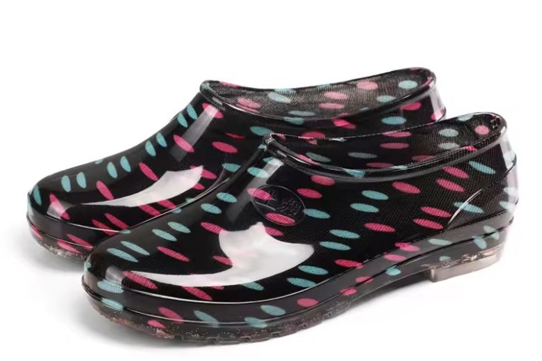 Adult Rain Boots (4)